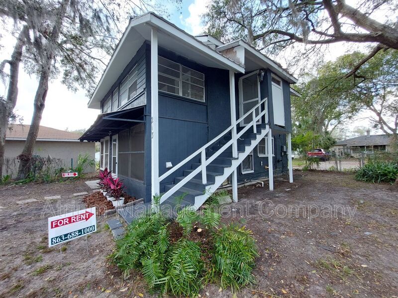 Charming 1 Bedroom/1 Bathroom - Downtown Lakeland Apartment property image