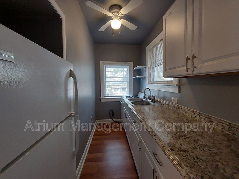 Charming 1 Bedroom/1 Bathroom - Downtown Lakeland Apartment property image