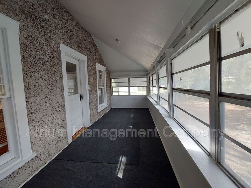 Charming 1 Bedroom/1 Bathroom - Downtown Lakeland Apartment property image