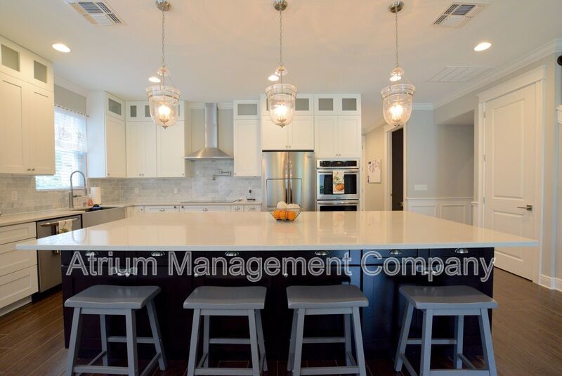 Immaculate 3 Bedroom 2.5 Bathroom w/ Bonus Gated Home! property image