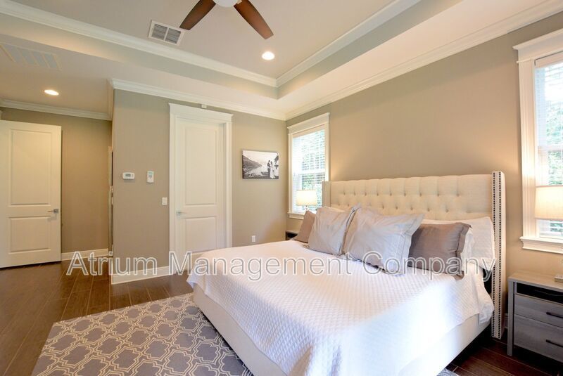 Immaculate 3 Bedroom 2.5 Bathroom w/ Bonus Gated Home! property image