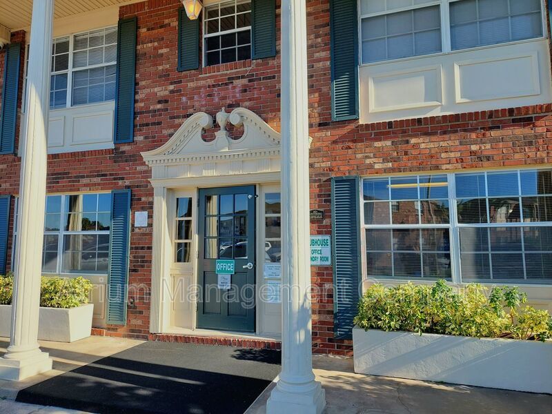 Beautiful 2 Bedroom, 1 Bathroom Condo in the Lake Bentley Shores Community of Lakeland property image