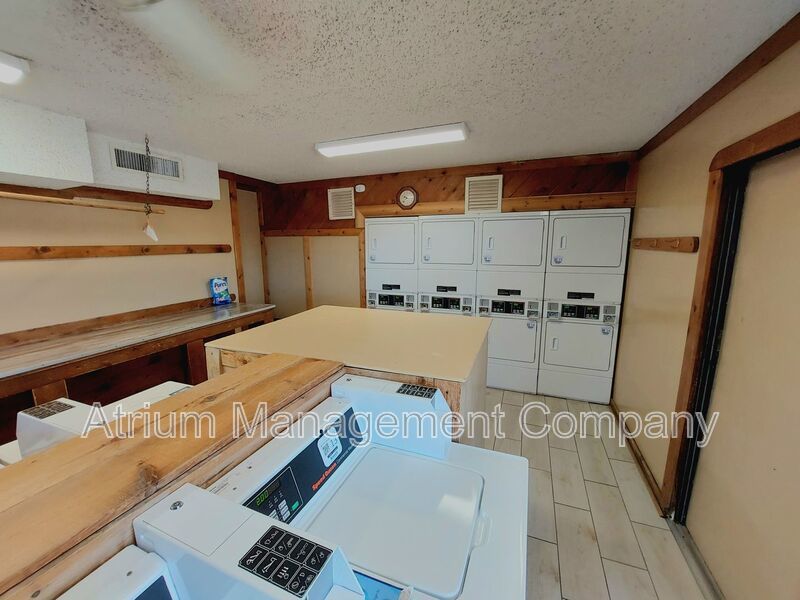 Beautiful 2 Bedroom, 1 Bathroom Condo in the Lake Bentley Shores Community of Lakeland property image