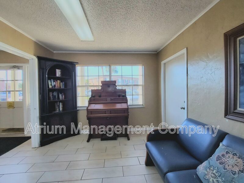 Beautiful 2 Bedroom, 1 Bathroom Condo in the Lake Bentley Shores Community of Lakeland property image