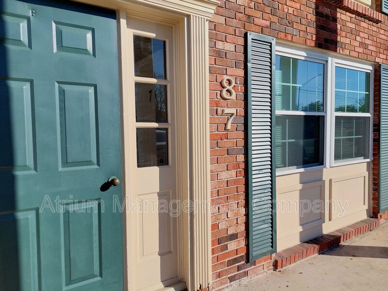 Beautiful 2 Bedroom, 1 Bathroom Condo in the Lake Bentley Shores Community of Lakeland property image