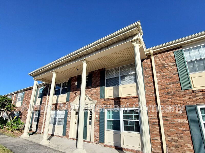 Beautiful 2 Bedroom, 1 Bathroom Condo in the Lake Bentley Shores Community of Lakeland property image