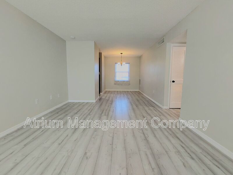 Beautiful 2 Bedroom, 1 Bathroom Condo in the Lake Bentley Shores Community of Lakeland property image