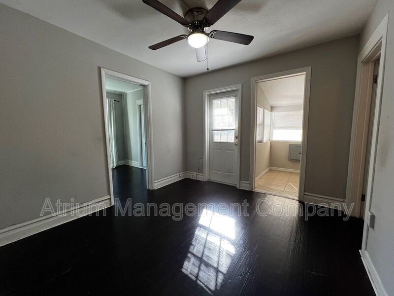 Downtown DeLand 1-Bedroom with Private Balcony property image