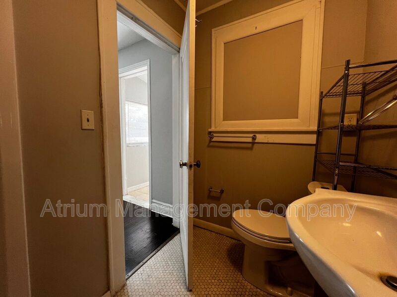 Downtown DeLand 1-Bedroom with Private Balcony property image