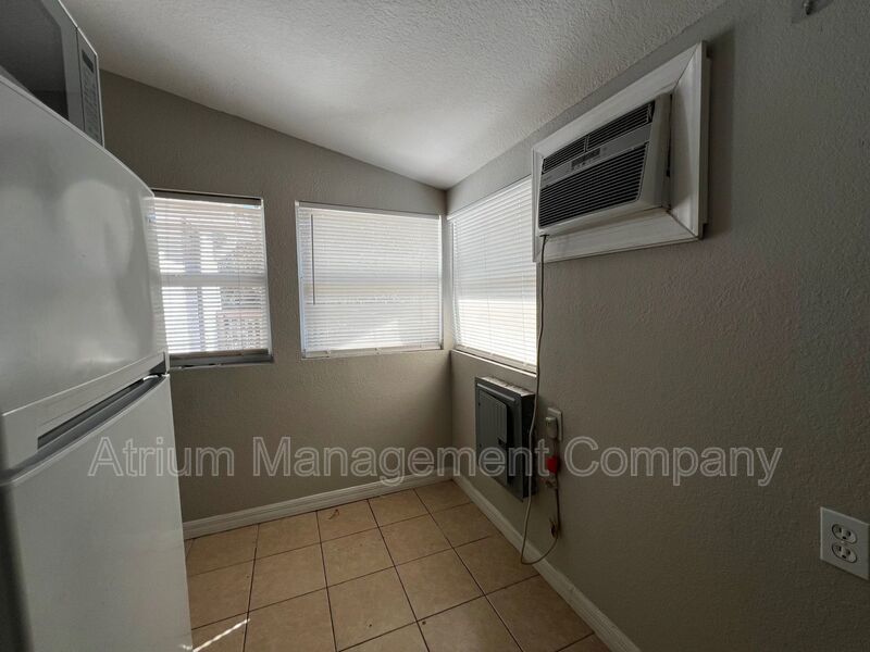 Downtown DeLand 1-Bedroom with Private Balcony property image
