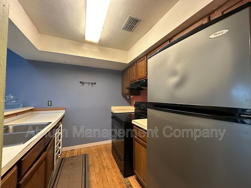 Efficient Living in a Vibrant, Eco-Conscious Setting | Minutes from UCF property image