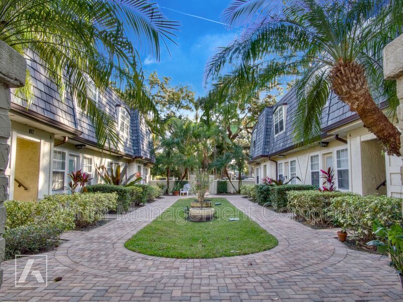 Highland Flats: Rare Find in the Heart of Orlando property image