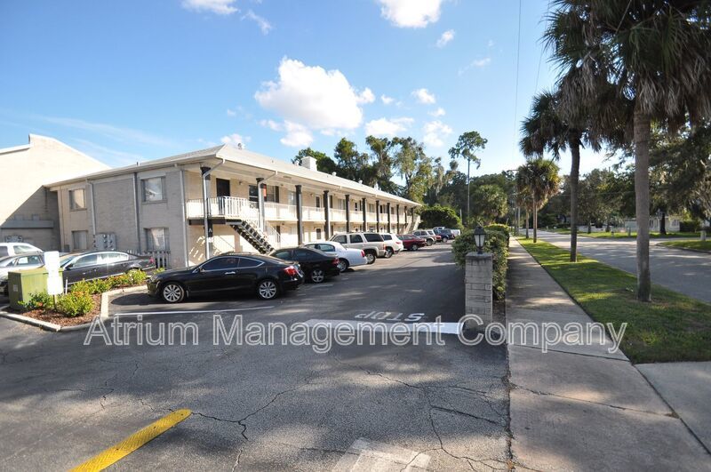 Charming 2-Bedroom Condo in Scenic Winter Park’s Mead Gardens Community property image