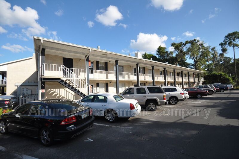 Charming 2-Bedroom Condo in Scenic Winter Park’s Mead Gardens Community property image