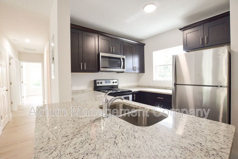 6 weeks free: Modern 3 Bedroom 2 Bathroom For Rent in Orlando, FL!!! property image
