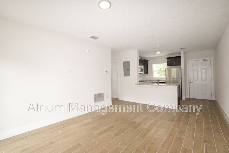 6 weeks free: Modern 3 Bedroom 2 Bathroom For Rent in Orlando, FL!!! property image