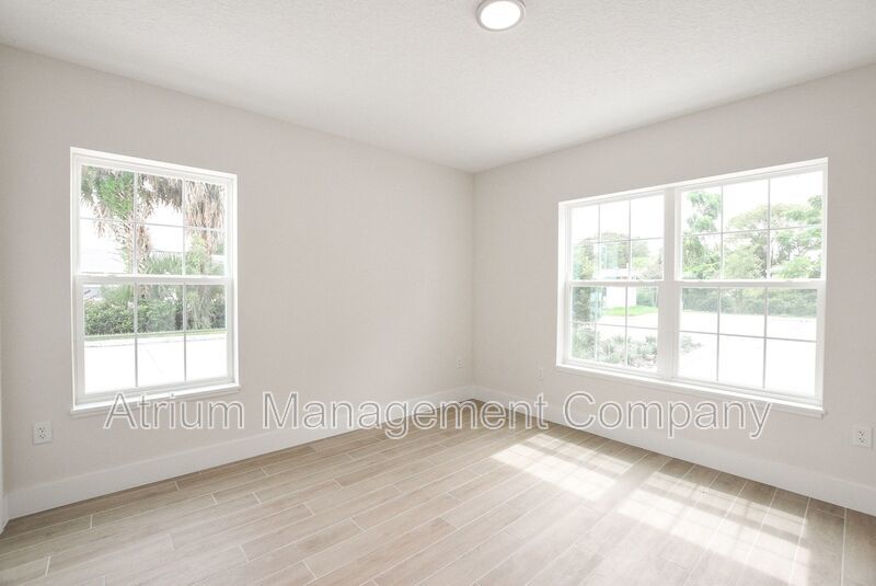 6 weeks free: Modern 3 Bedroom 2 Bathroom For Rent in Orlando, FL!!! property image