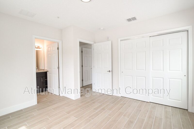 6 weeks free: Modern 3 Bedroom 2 Bathroom For Rent in Orlando, FL!!! property image