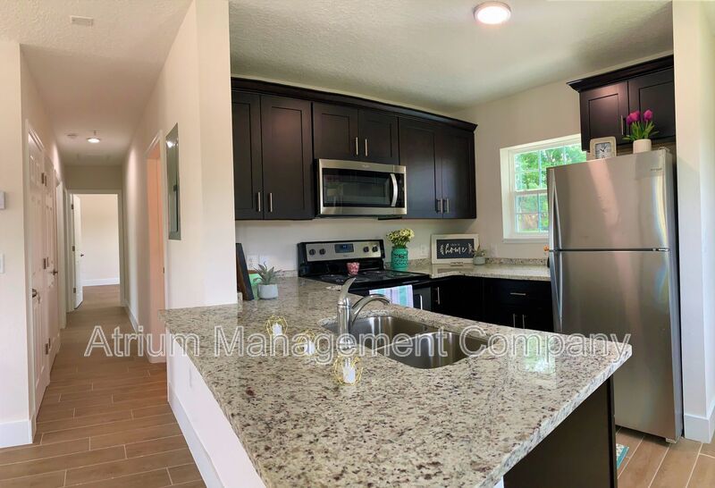 6 weeks free: Modern 3 Bedroom 2 Bathroom For Rent in Orlando, FL!!! property image