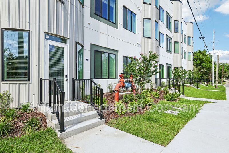 The Milk Stacks: Boutique Luxury Living in Downtown Orlando's Milk District ONE MONTH FREE!!!! property image
