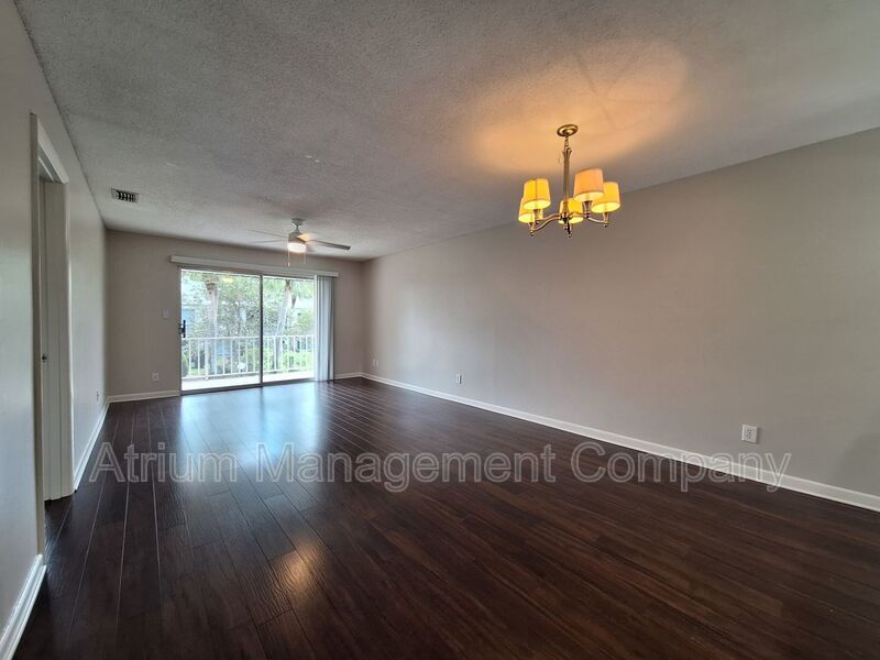 Charming 2-Bedroom Condo in Scenic Winter Park’s Mead Gardens Community property image