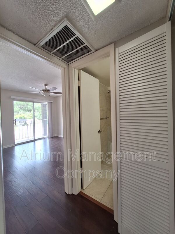 Charming 2-Bedroom Condo in Scenic Winter Park’s Mead Gardens Community property image