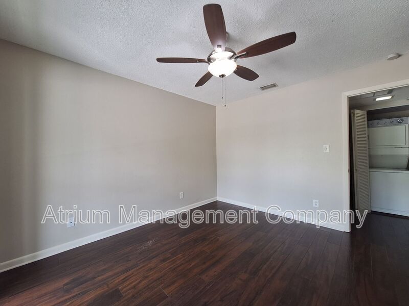 Charming 2-Bedroom Condo in Scenic Winter Park’s Mead Gardens Community property image