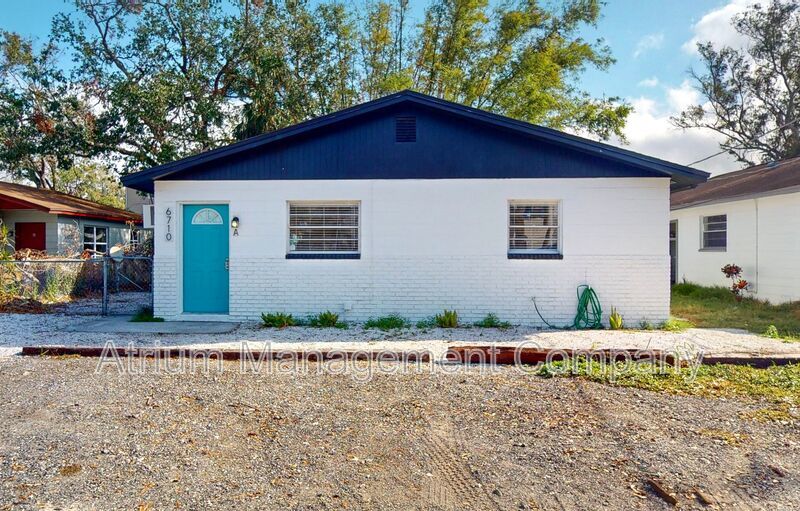NEWLY RENOVATED 2 Bedroom 1 Bathroom Home in SOUTH TAMPA!! property image