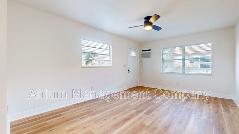 NEWLY RENOVATED 2 Bedroom 1 Bathroom Home in SOUTH TAMPA!! property image