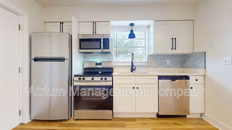 NEWLY RENOVATED 2 Bedroom 1 Bathroom Home in SOUTH TAMPA!! property image