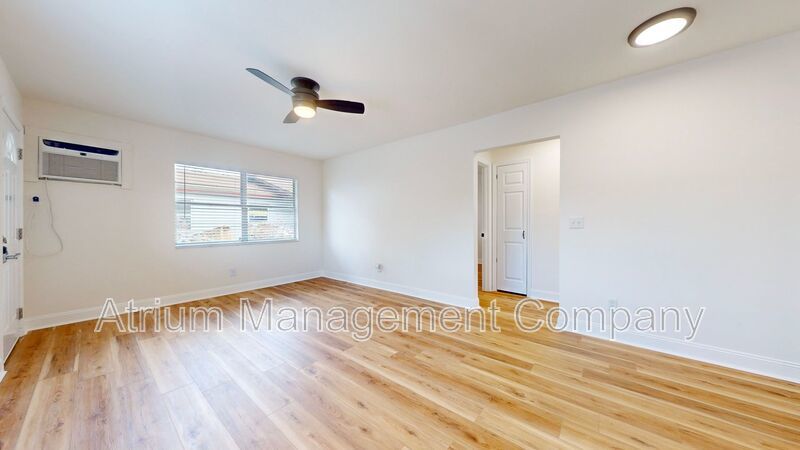 NEWLY RENOVATED 2 Bedroom 1 Bathroom Home in SOUTH TAMPA!! property image