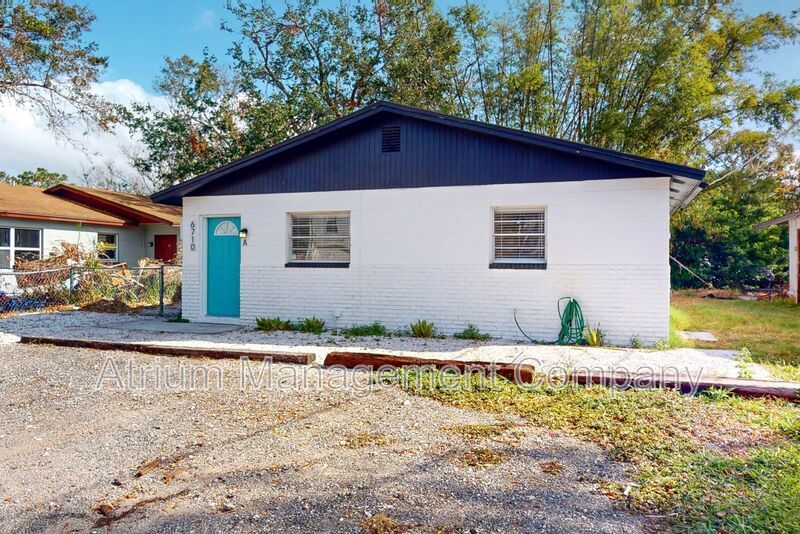 NEWLY RENOVATED 2 Bedroom 1 Bathroom Home in SOUTH TAMPA!! property image