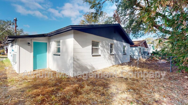 NEWLY RENOVATED 2 Bedroom 1 Bathroom Home in SOUTH TAMPA!! property image
