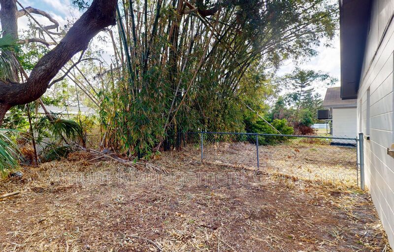 NEWLY RENOVATED 2 Bedroom 1 Bathroom Home in SOUTH TAMPA!! property image