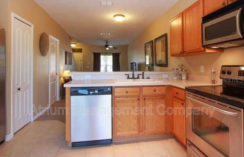 Beautiful 2 Bed, 2.5 Bath Townhome in Gated Placid Lake Community property image