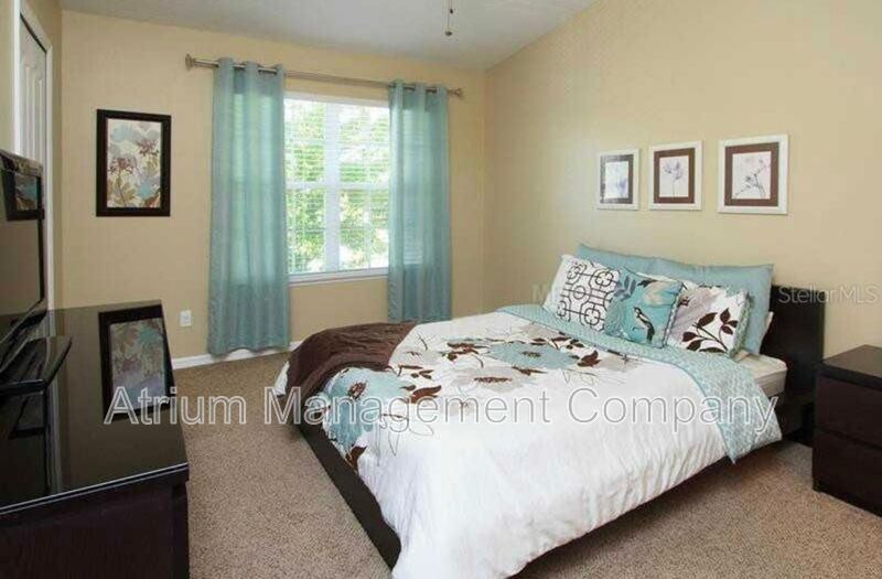 Beautiful 2 Bed, 2.5 Bath Townhome in Gated Placid Lake Community property image