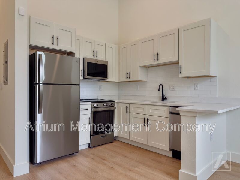 The Milk Stacks: Boutique Luxury Living in Downtown Orlando's Milk District ONE MONTH FREE!!!! property image