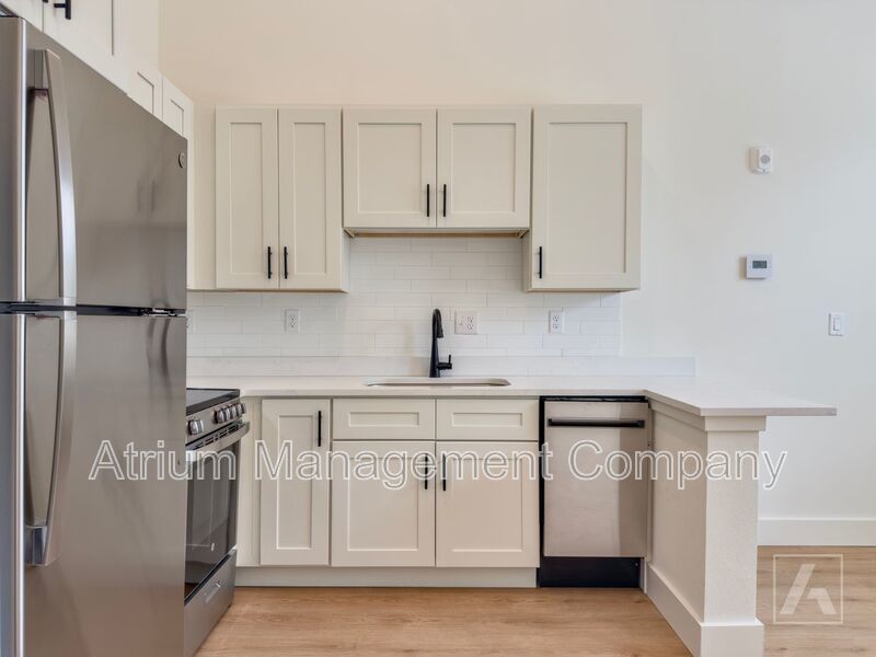 The Milk Stacks: Boutique Luxury Living in Downtown Orlando's Milk District ONE MONTH FREE!!!! property image