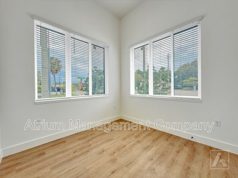 The Milk Stacks: Boutique Luxury Living in Downtown Orlando's Milk District ONE MONTH FREE!!!! property image