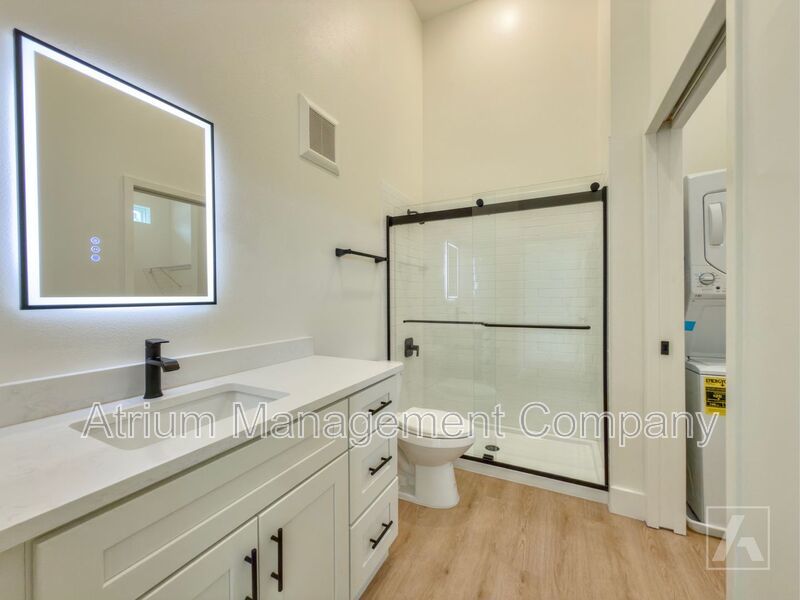 The Milk Stacks: Boutique Luxury Living in Downtown Orlando's Milk District ONE MONTH FREE!!!! property image