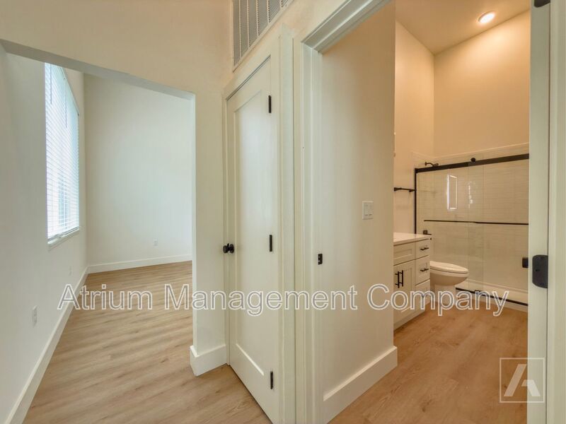 The Milk Stacks: Boutique Luxury Living in Downtown Orlando's Milk District ONE MONTH FREE!!!! property image