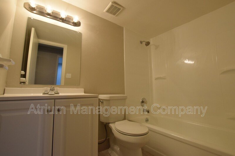 FULLY RENOVATED 1 Bed 1 Bath Apartment for Rent in Orlando, FL! property image