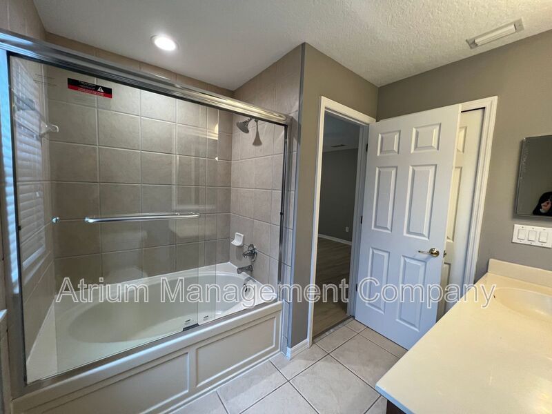 Beautiful 3 Bed 2.5 Bath Gated Condo for Rent in Sanford/Lake Mary, FL! property image