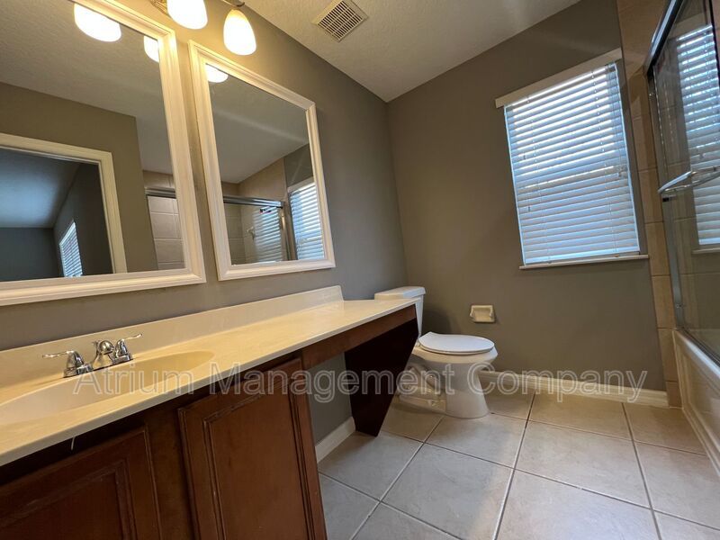 Beautiful 3 Bed 2.5 Bath Gated Condo for Rent in Sanford/Lake Mary, FL! property image