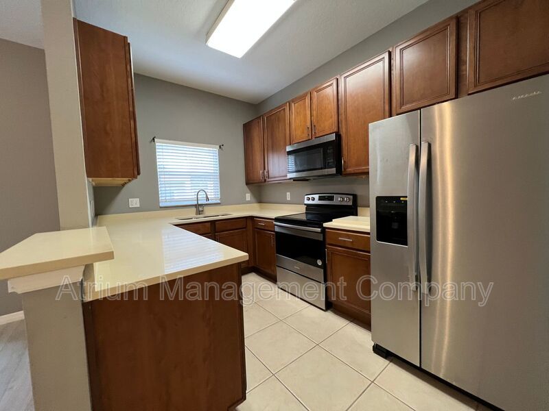 Beautiful 3 Bed 2.5 Bath Gated Condo for Rent in Sanford/Lake Mary, FL! property image