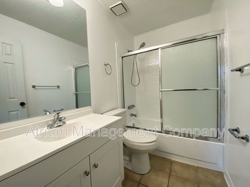 Modern Comfort Meets Convenience: Your 2-Bed, 2.5-Bath Oasis Awaits! property image