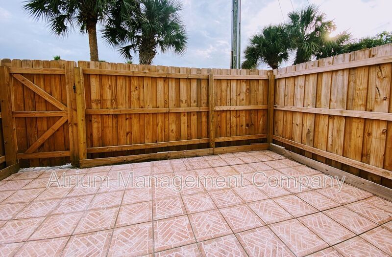 Modern Comfort Meets Convenience: Your 2-Bed, 2.5-Bath Oasis Awaits! property image