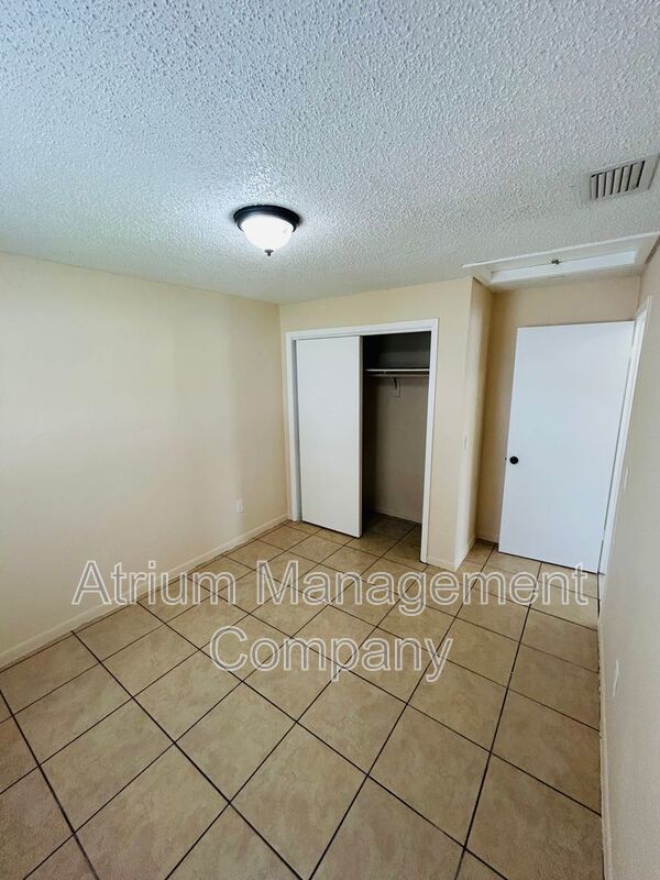 Charming 2-bedroom, 1-bathroom condo property image