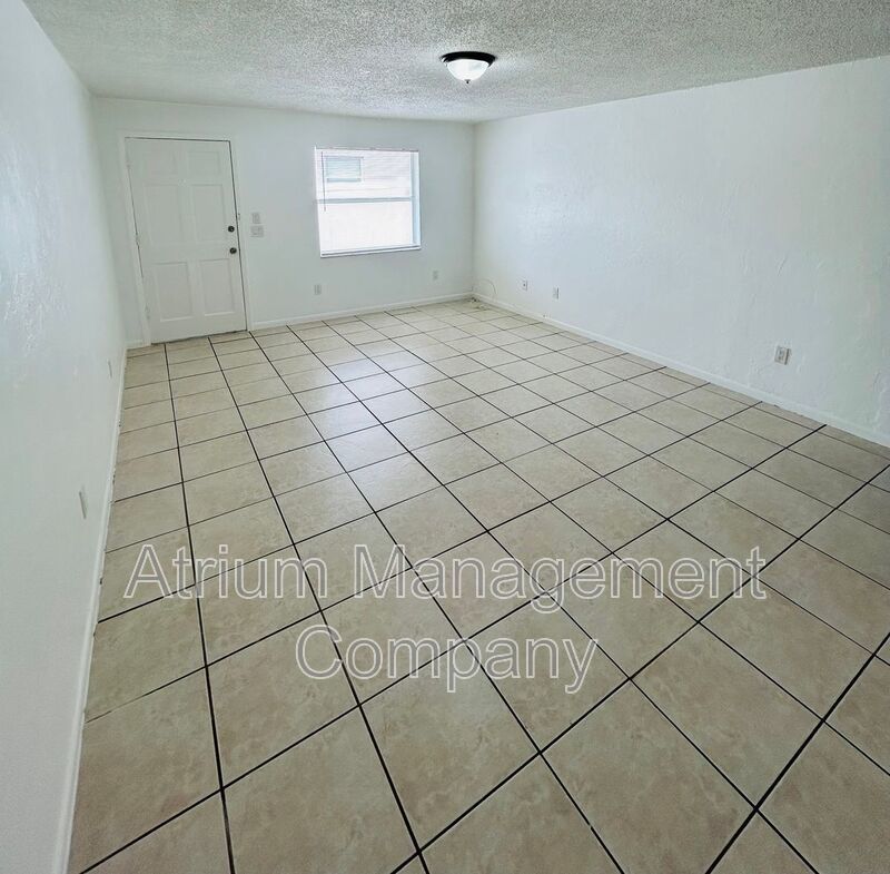 Charming 2-bedroom, 1-bathroom condo property image
