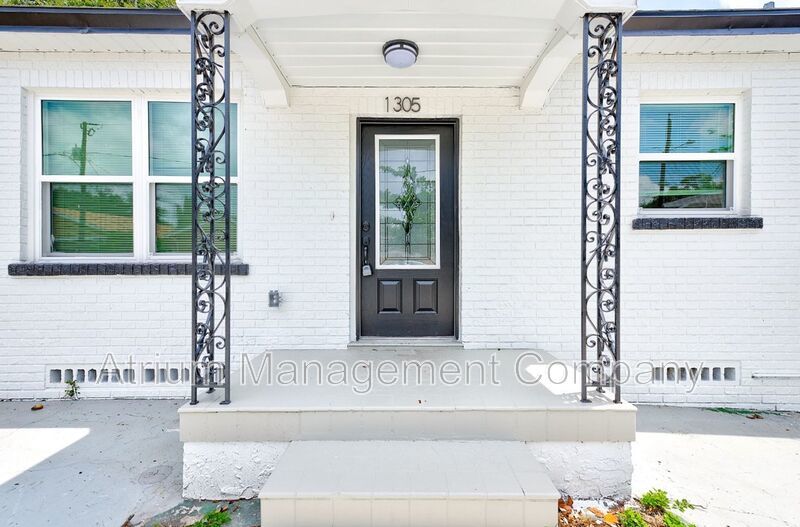 Introducing the Jewel of Ybor City: A Fully Renovated 3 Bedroom Home! property image